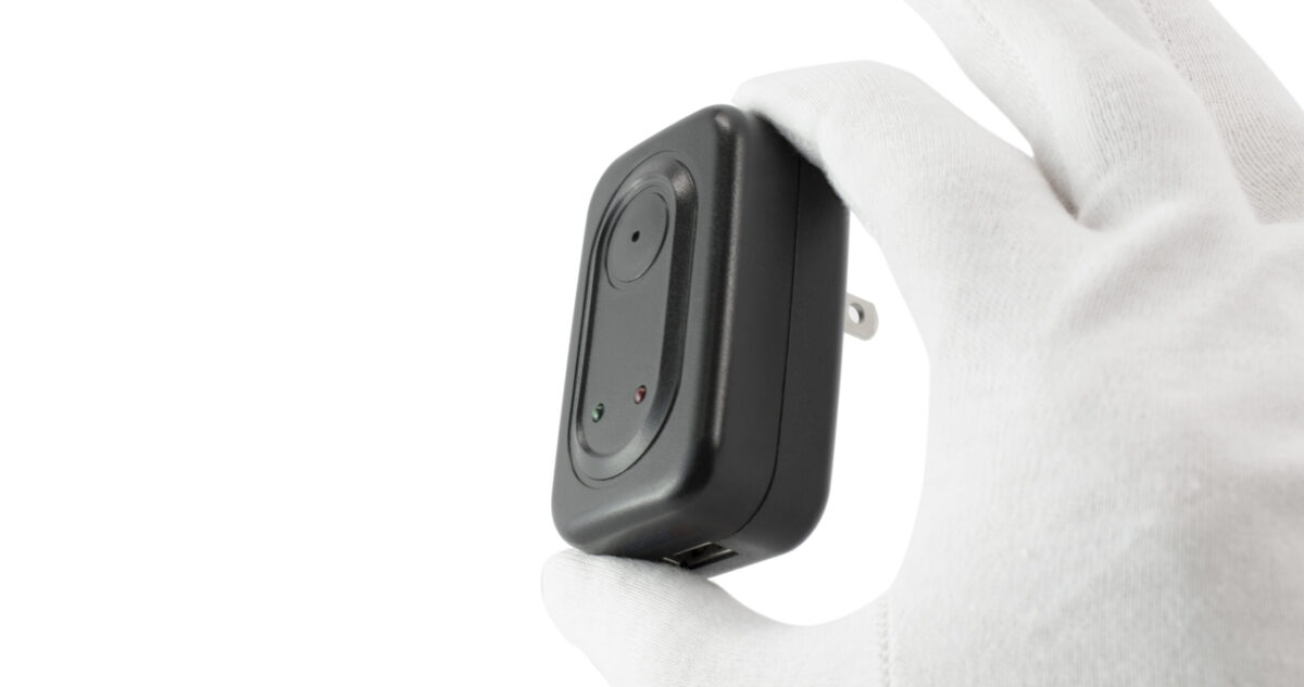 plugNsee – Wall Plug Camera